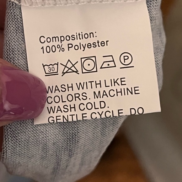 Plus size new floral top - Picture 4 of 6